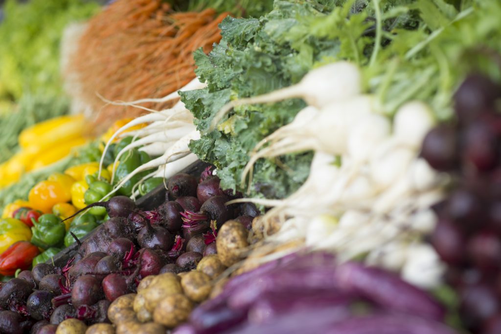 eating-healthy-nutrients